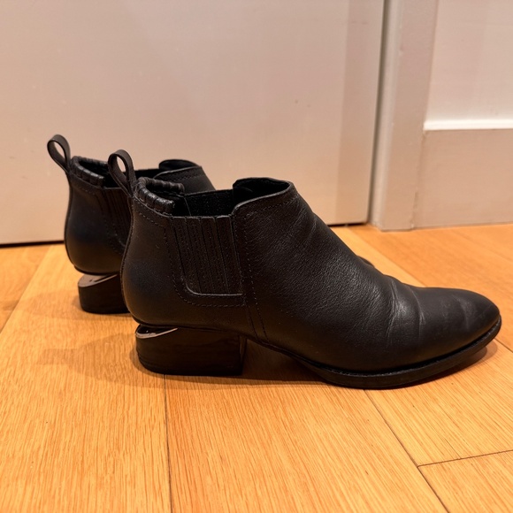 Alexander Wang - Kori Leather Ankle Chelsea Boot - Size 38.5 - Picture 7 of 10
